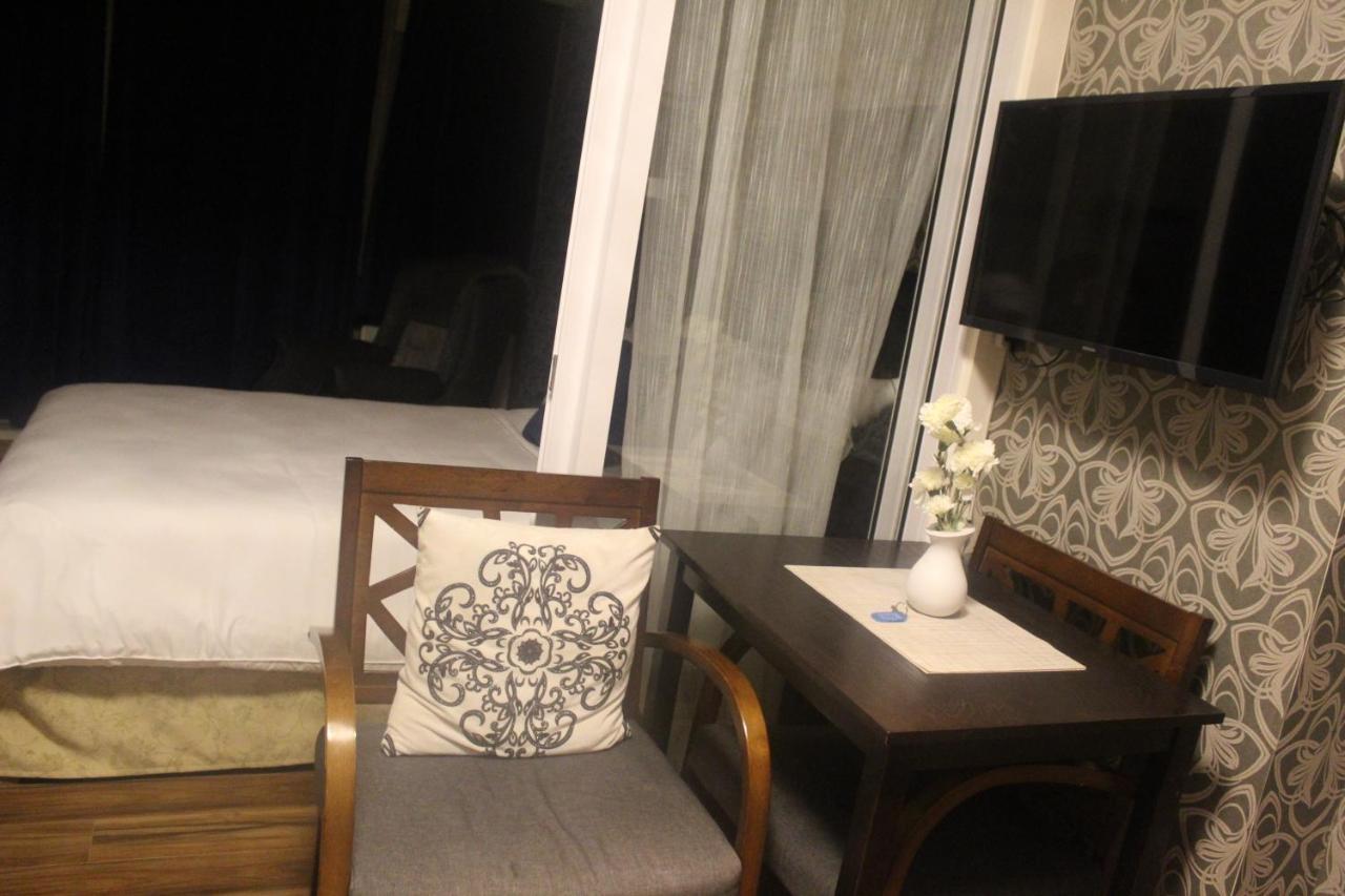 Azure Urban Resort A4 Near Airport Mall With Wavepool Paranaque City Exteriér fotografie